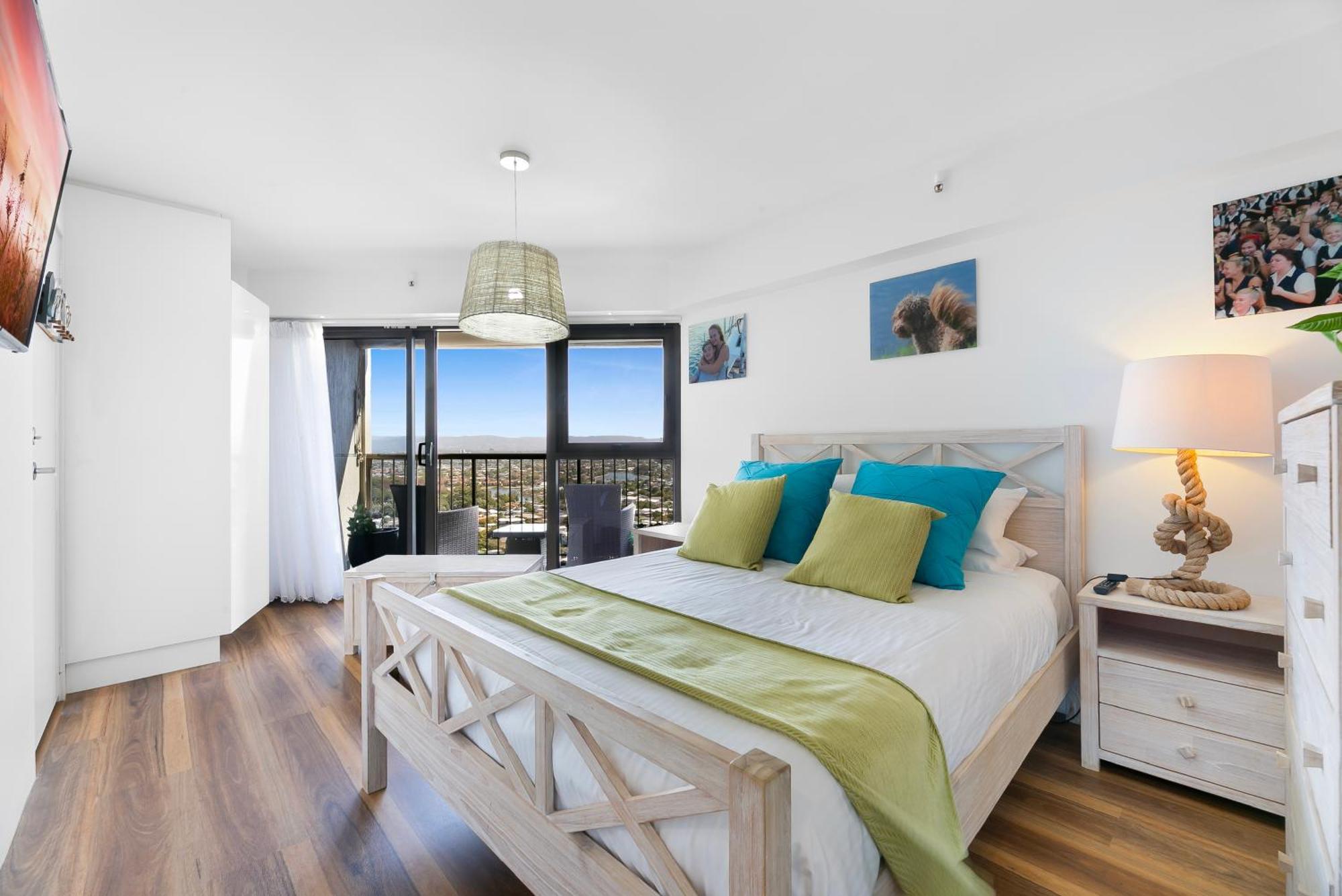 Burleigh Esplanade Apartments Guldkusten Exteriör bild